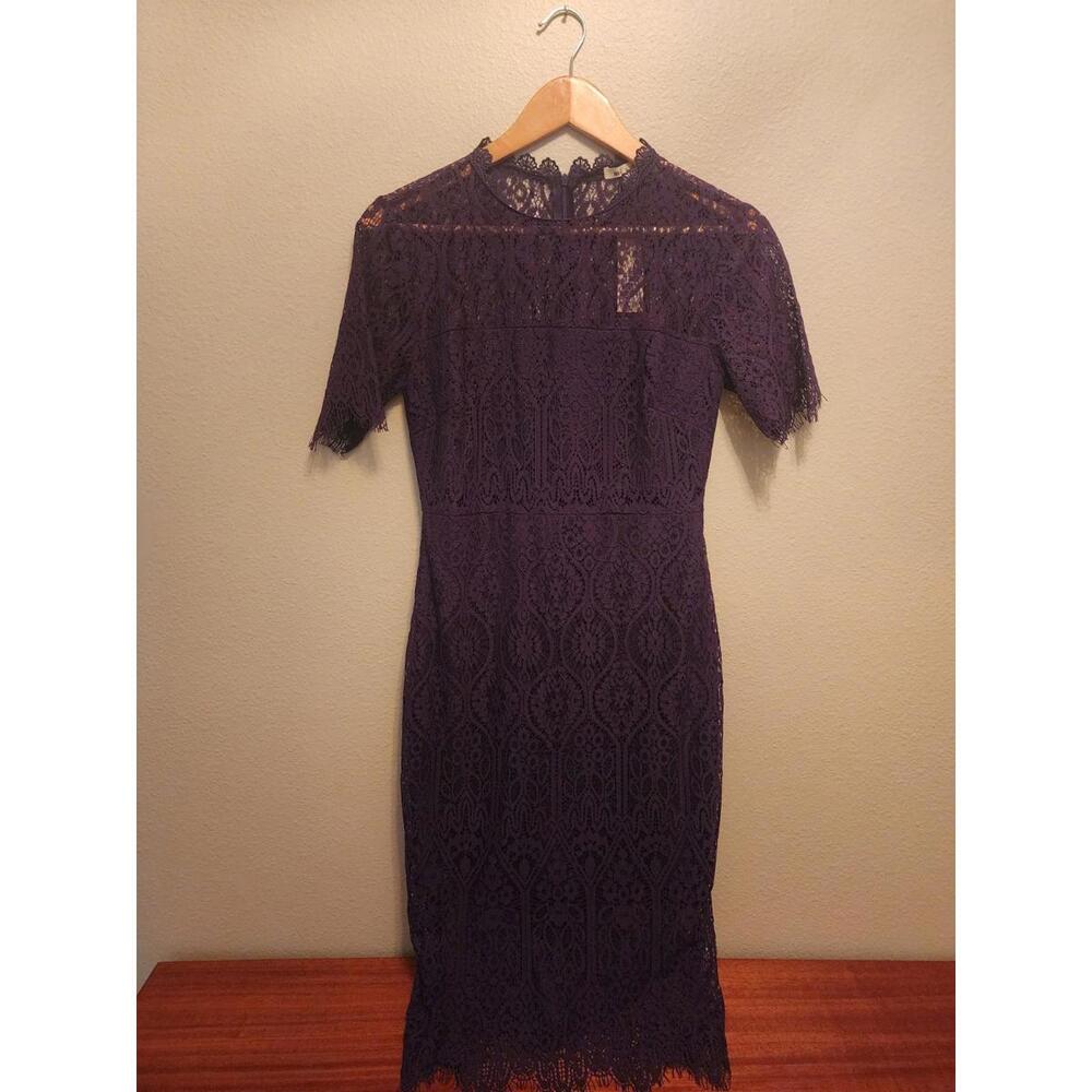 Francescas Purple Lace Midi Dress with Short Sleeves Size S New With Tags